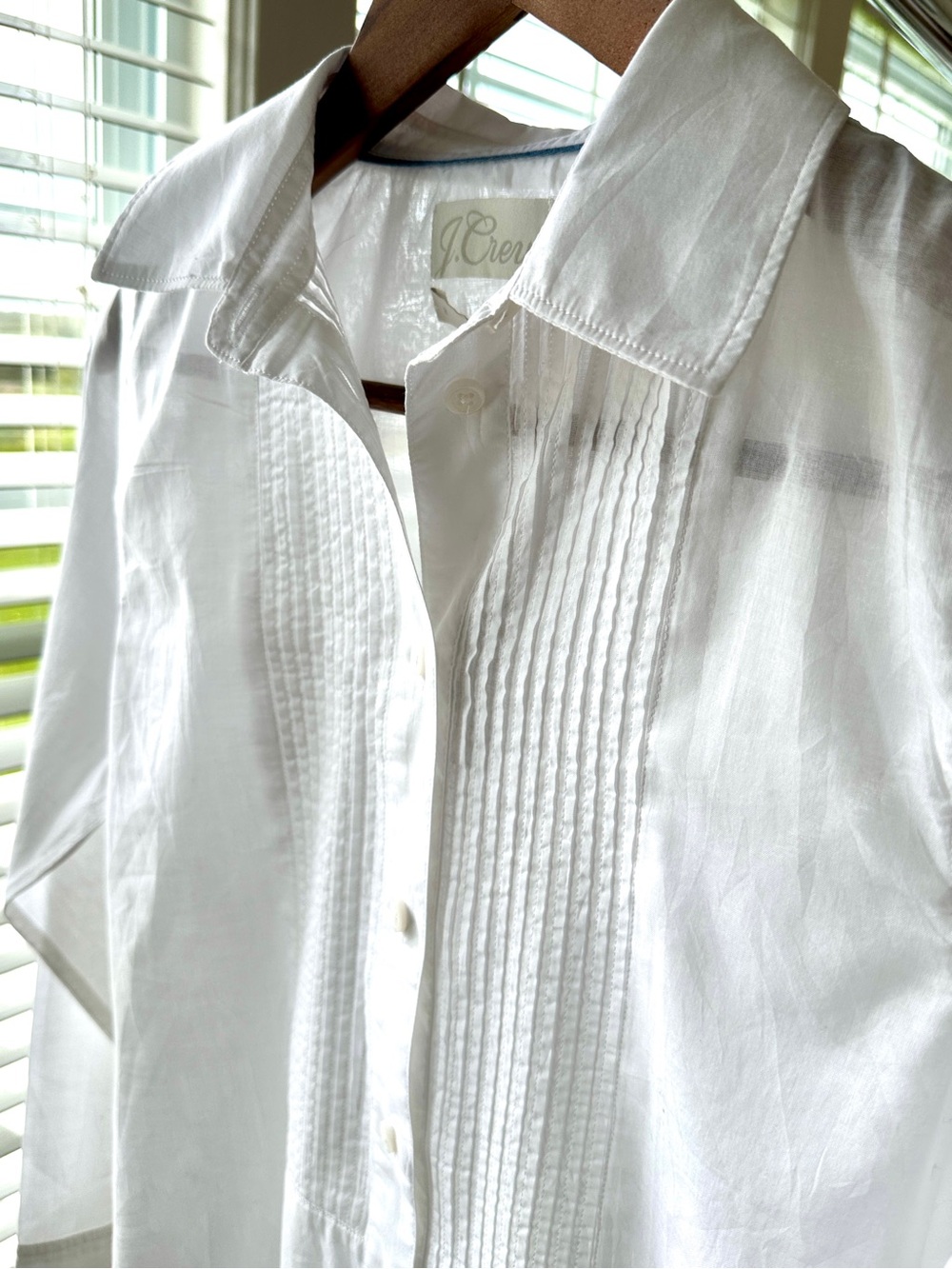 J. Crew Women’s White Pleated Front Shirt, Long Sleeves, 💯 Cotton, NWT